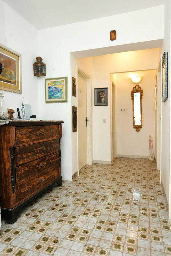 Apartments By The Sea Stanici, Omis - 1031 Tice Bagian luar foto